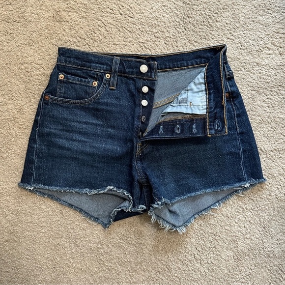 Levi’s 501 Denim Shorts Dark Wash - Picture 3 of 5